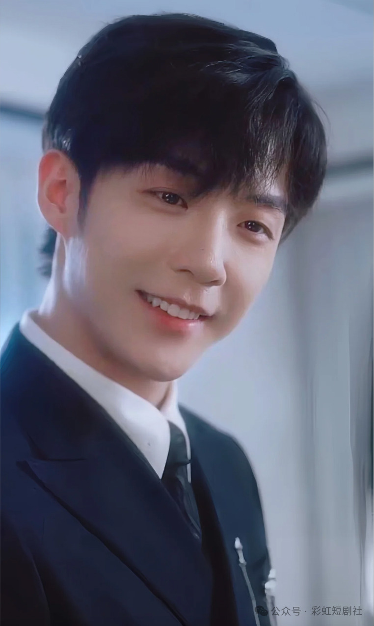 李胜杰1.png