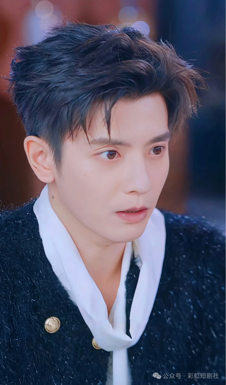何聪睿.png