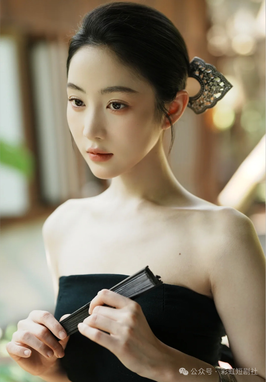 黄云云.png